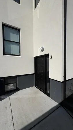$3,000 | 164 Beach 124th Street, Unit 3 | Rockaway Park