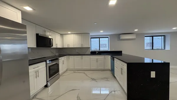 $3,000 | 164 Beach 124th Street, Unit 3 | Rockaway Park