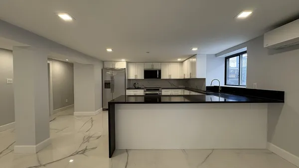 $3,000 | 164 Beach 124th Street, Unit 3 | Rockaway Park