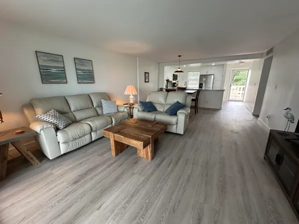 $2,500 | 141 Southeast 3rd Avenue, Unit 203, Dania Beach, FL 33004