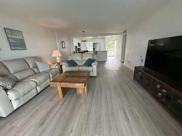 $2,500 | 141 Southeast 3rd Avenue, Unit 203, Dania Beach, FL 33004