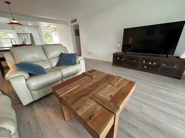 $2,500 | 141 Southeast 3rd Avenue, Unit 203, Dania Beach, FL 33004