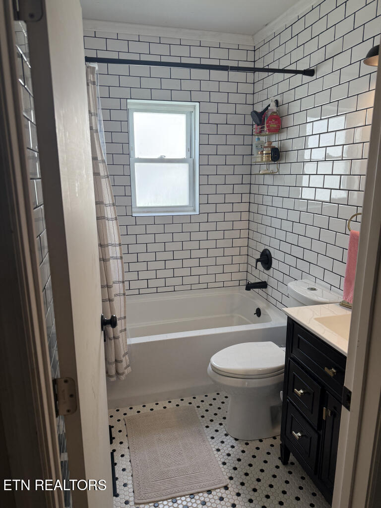715 Ferry Street Loudon, TN 37774 - Photo 13 of 14 715-Ferry-Street-13