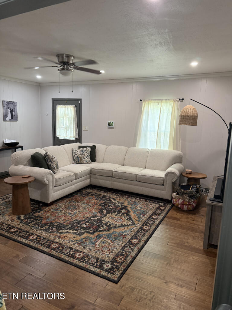 715 Ferry Street Loudon, TN 37774 - Photo 3 of 14 715-Ferry-Street-03