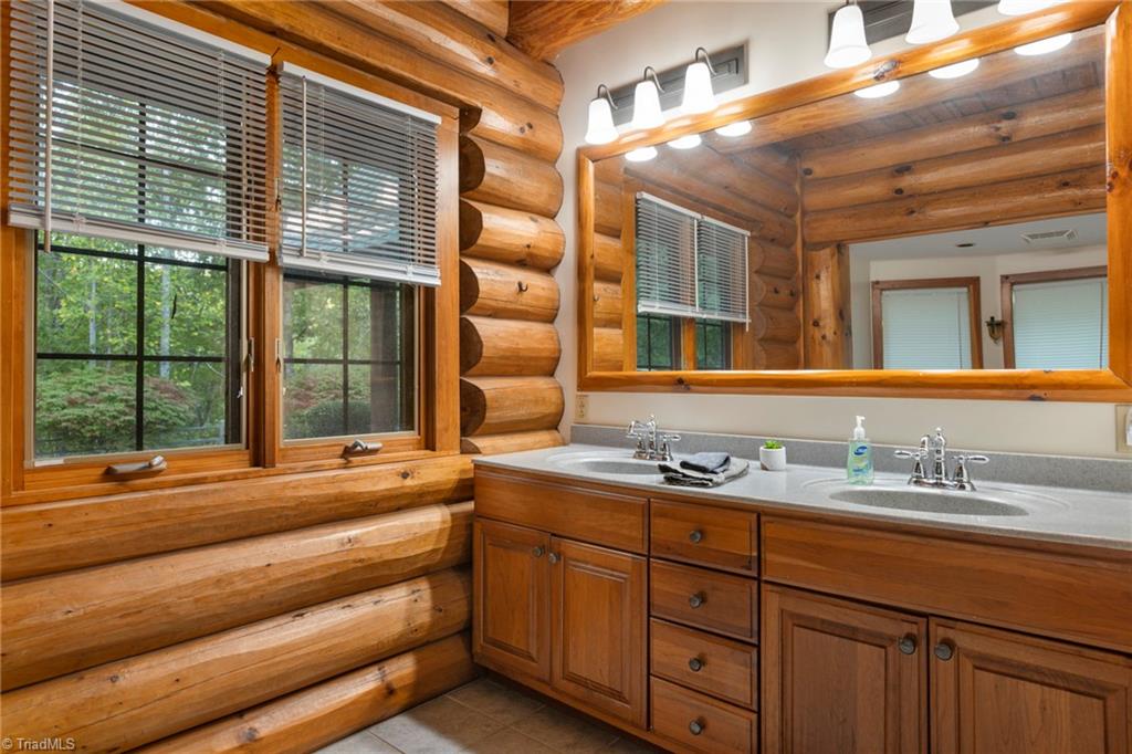 408 Echo High Road Franklin, NC 28734 - Photo 19 of 46 Gallery Image 19