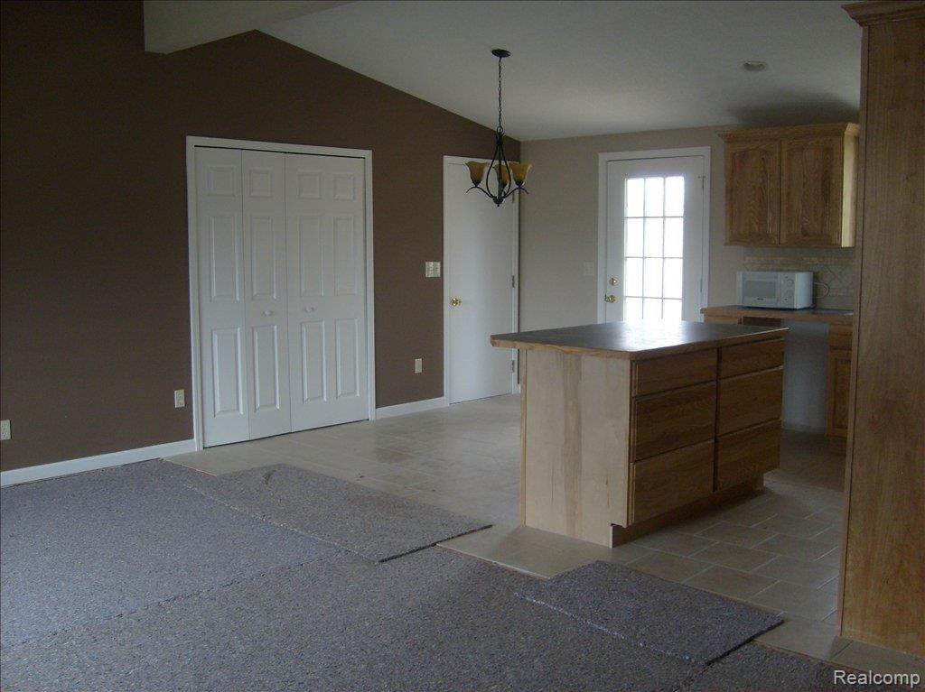 9844 Van Buren Road Fowlerville, MI 48836 - Photo 8 of 14 VanBuren 091