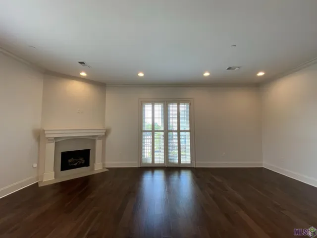 $2,200 | 8021 Village Plaza Court, Unit 3D, Baton Rouge, LA 70810