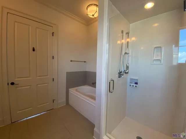 $2,200 | 8021 Village Plaza Court, Unit 3D, Baton Rouge, LA 70810