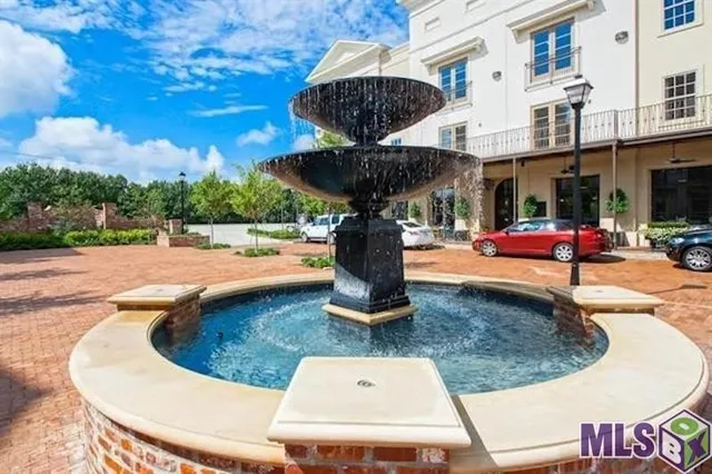 $2,200 | 8021 Village Plaza Court, Unit 3D, Baton Rouge, LA 70810