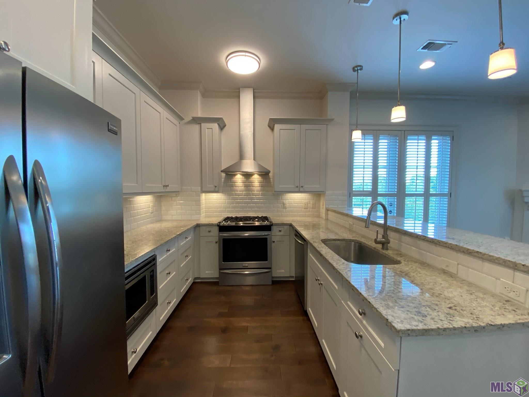 8201 Village Plaza Court, Unit 3D Baton Rouge, LA 70810 - Photo 4 of 35