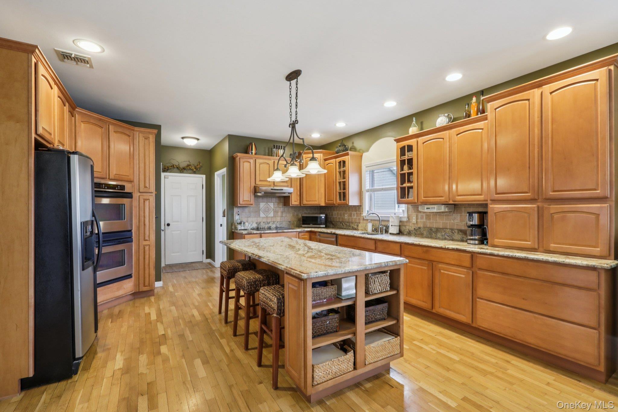 21 Bull Mine Road Chester, NY 10918 - Photo 11 of 48 Large kitchen with island.