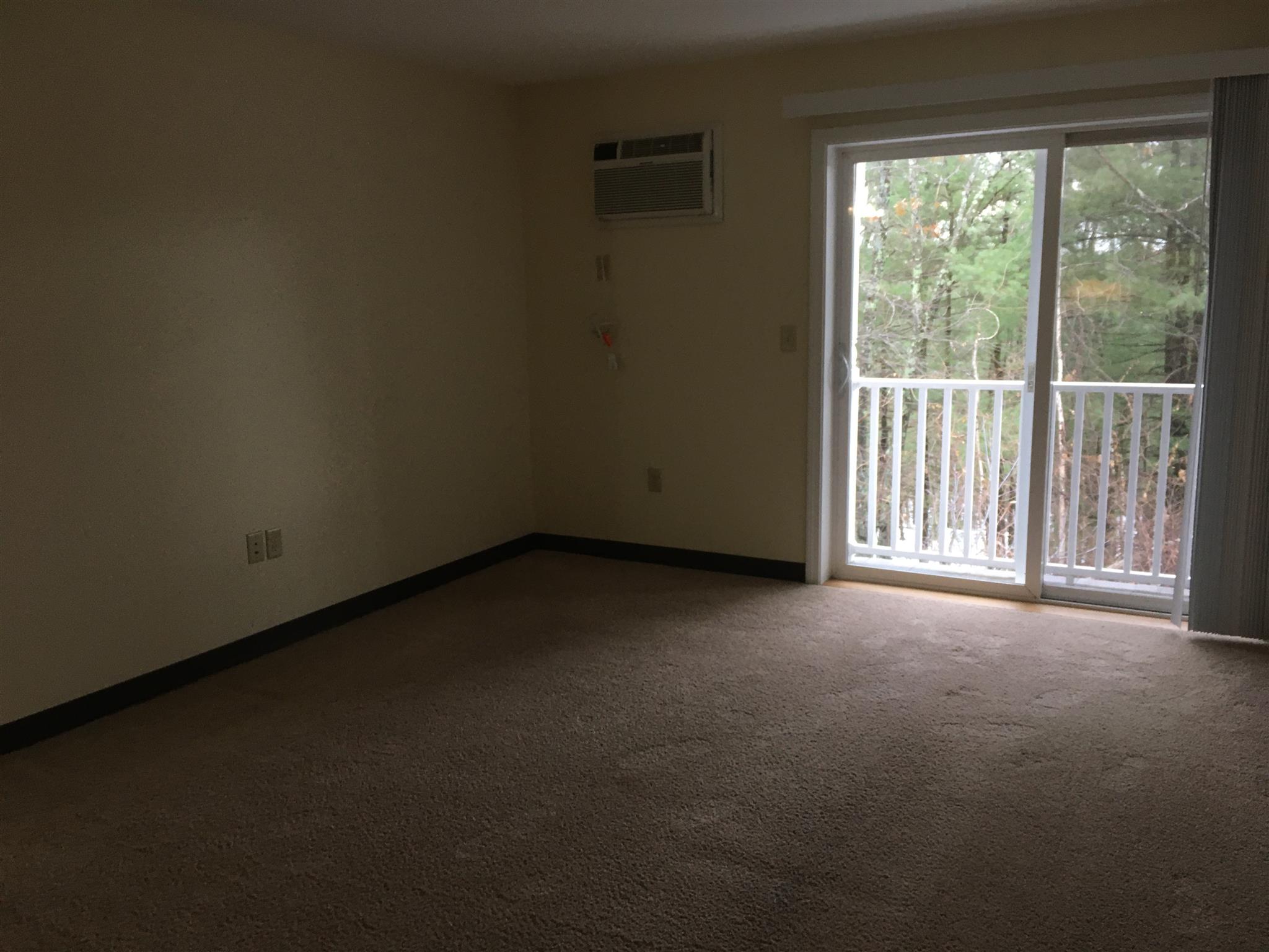 101 Eastern Avenue, Unit 303 Manchester, NH 03104 - Photo 25 of 40