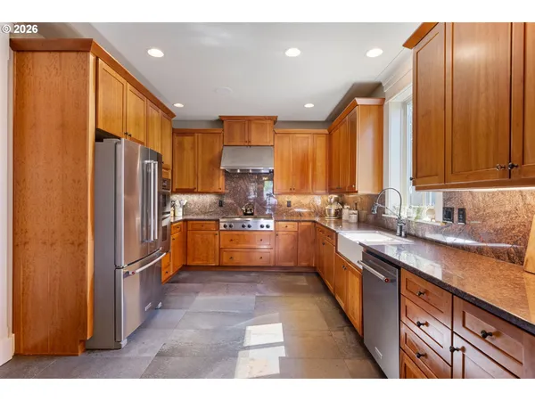 $1,289,900 | 1046 Northwest Deerfern Loop, Camas, WA 98607