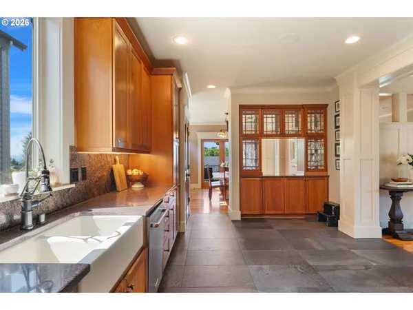 $1,289,900 | 1046 Northwest Deerfern Loop, Camas, WA 98607