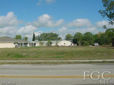 501 Center Road Fort Myers, FL 33907 - Photo 1 of 5