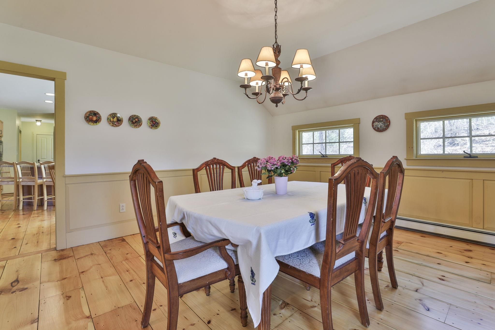 189 Carriage Road New Boston, NH 03070 - Photo 18 of 52