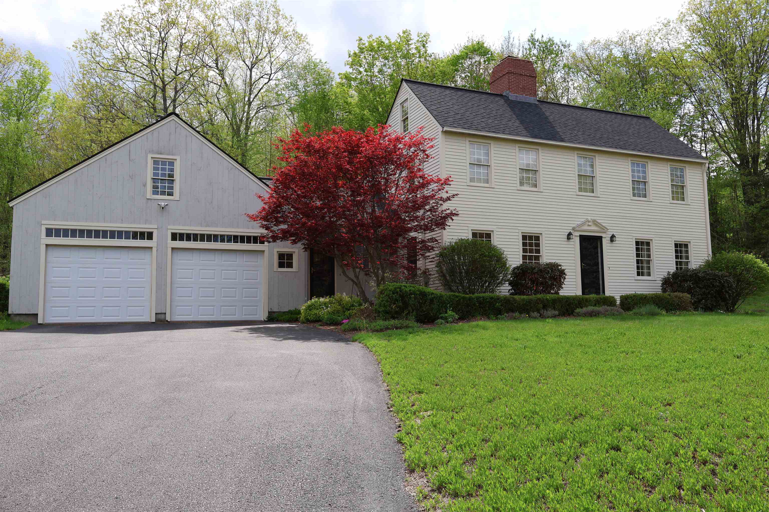 189 Carriage Road New Boston, NH 03070 - Photo 2 of 52