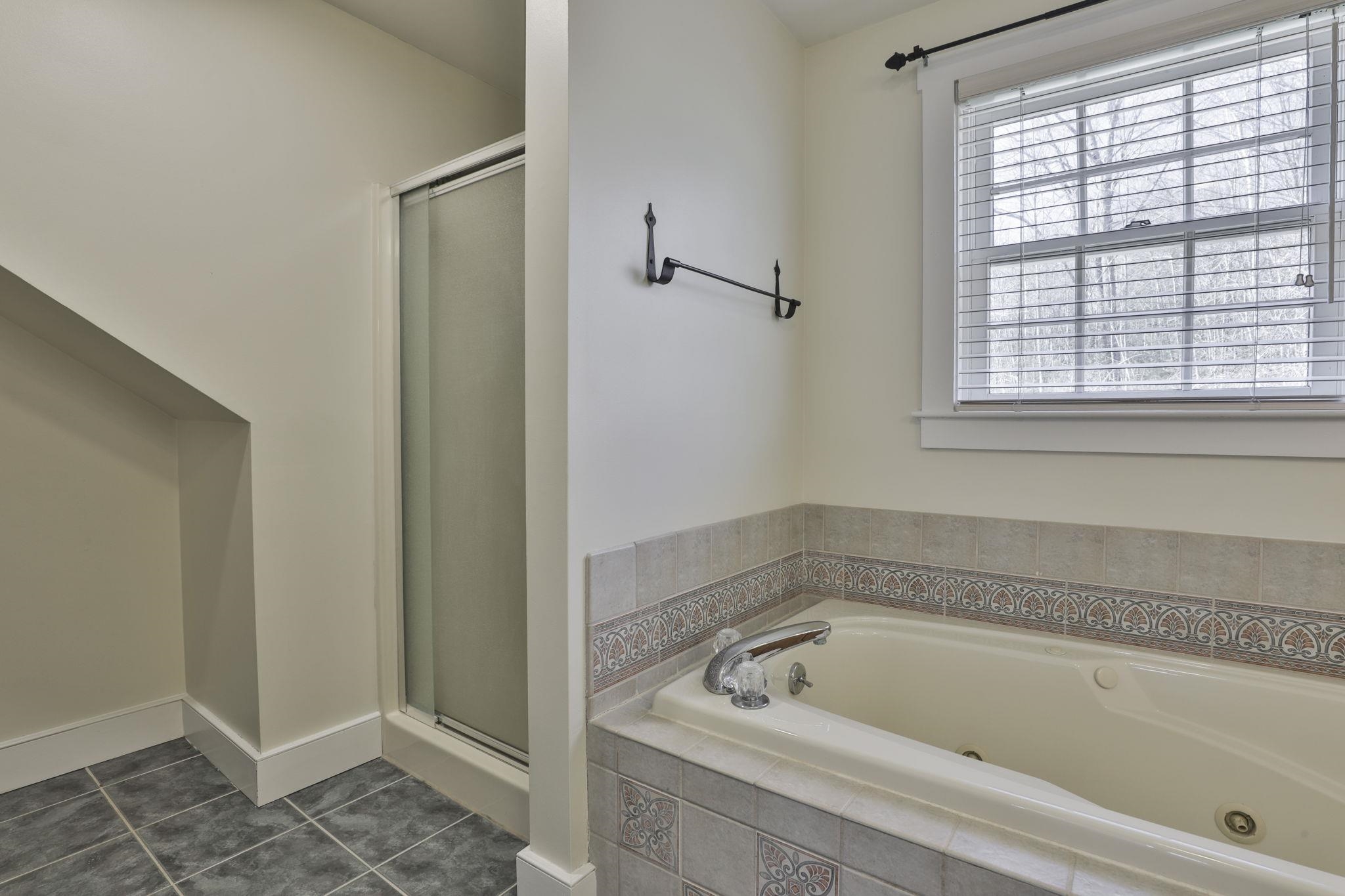 189 Carriage Road New Boston, NH 03070 - Photo 29 of 52