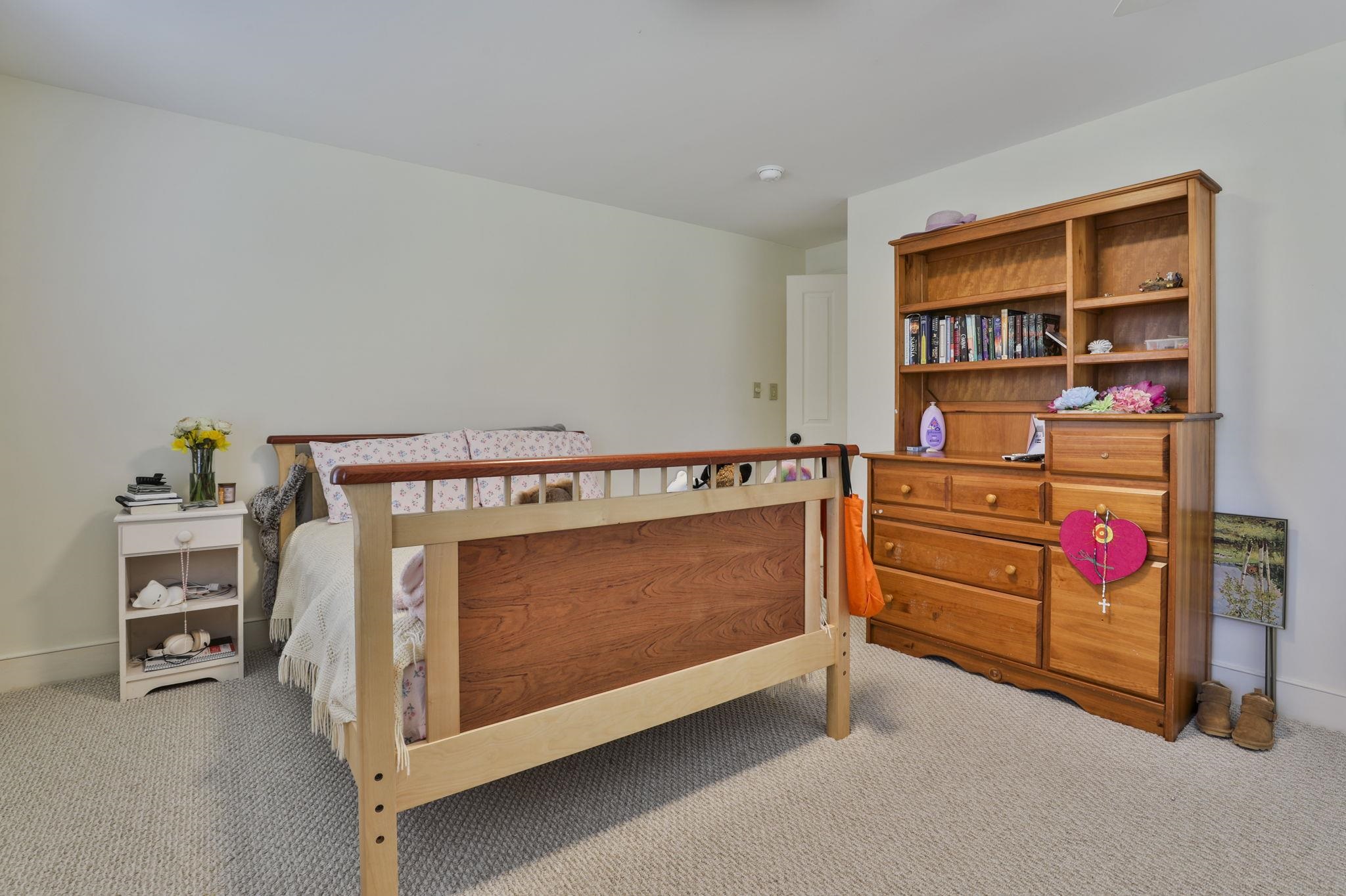 189 Carriage Road New Boston, NH 03070 - Photo 35 of 52