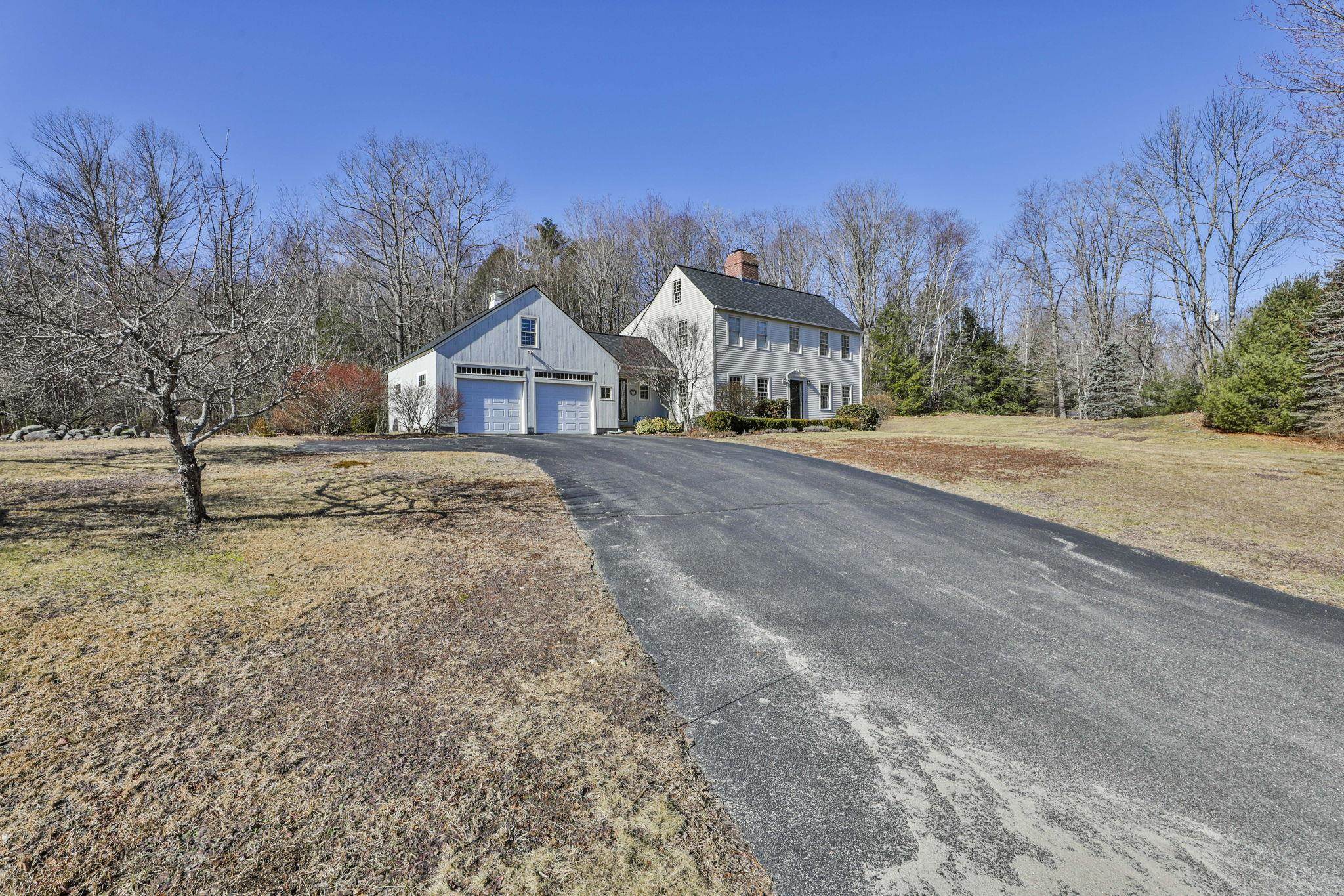 189 Carriage Road New Boston, NH 03070 - Photo 44 of 52