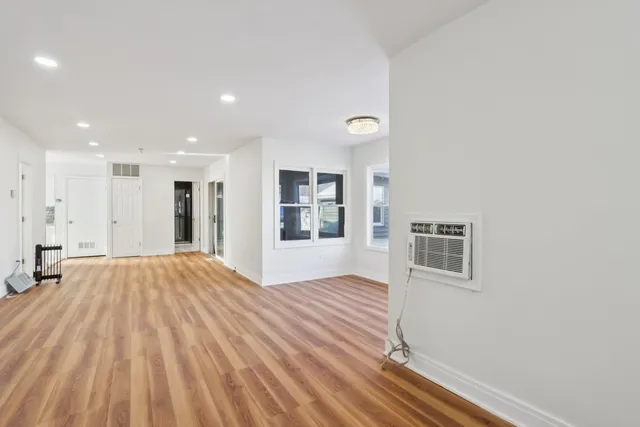 $275,000 | 26814 North Genesee Street, Wauconda, IL 60084