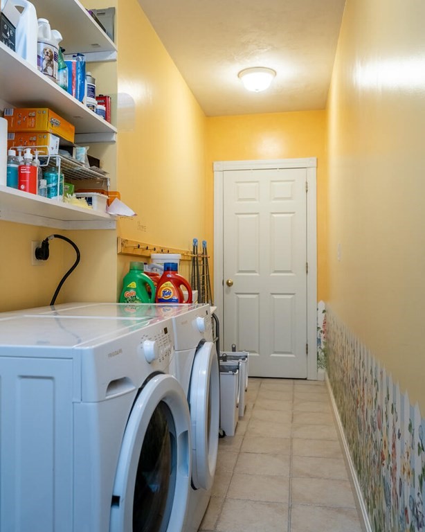 150 East Leverett Road Amherst, MA 01002 - Photo 27 of 42 a utility room with dryer and washer