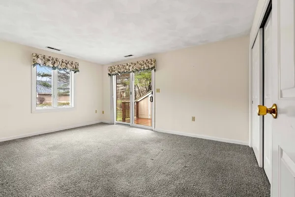 $460,000 | 101 Brickett Hill Circle, Unit 101, Haverhill, MA 01830