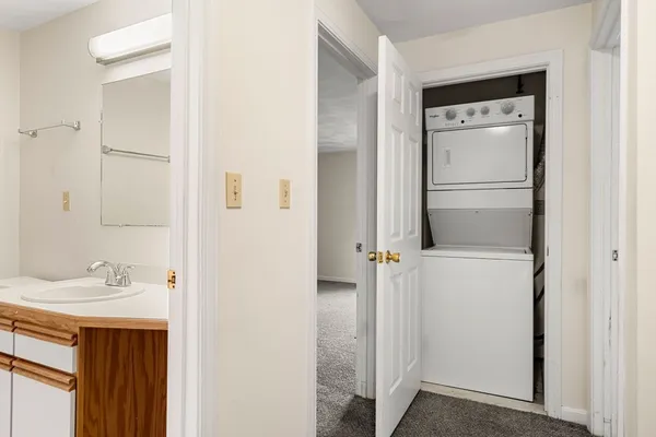 $460,000 | 101 Brickett Hill Circle, Unit 101, Haverhill, MA 01830