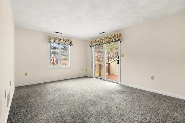 $460,000 | 101 Brickett Hill Circle, Unit 101, Haverhill, MA 01830