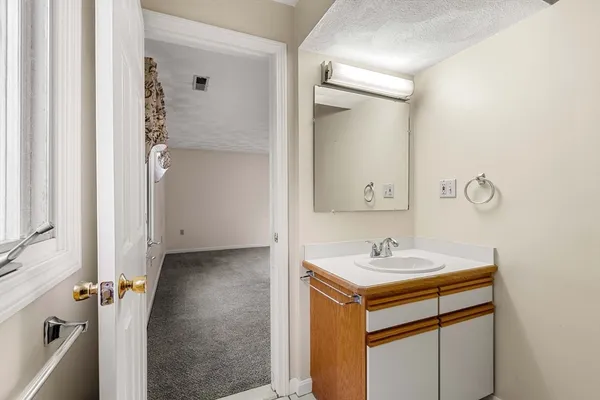 $460,000 | 101 Brickett Hill Circle, Unit 101, Haverhill, MA 01830