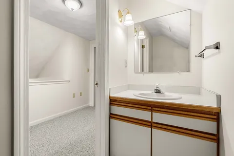 $439,500 | 101 Brickett Hill Circle, Unit 101, Haverhill, MA 01830