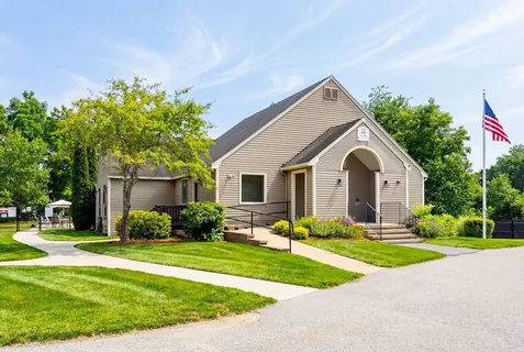 $439,500 | 101 Brickett Hill Circle, Unit 101, Haverhill, MA 01830