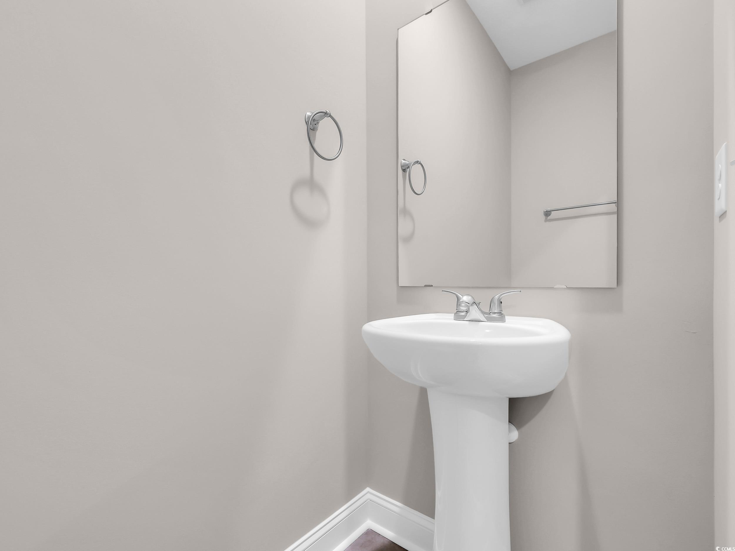 344 Kiskadee Loop Conway, SC 29526 - Photo 22 of 23 Bathroom with baseboards