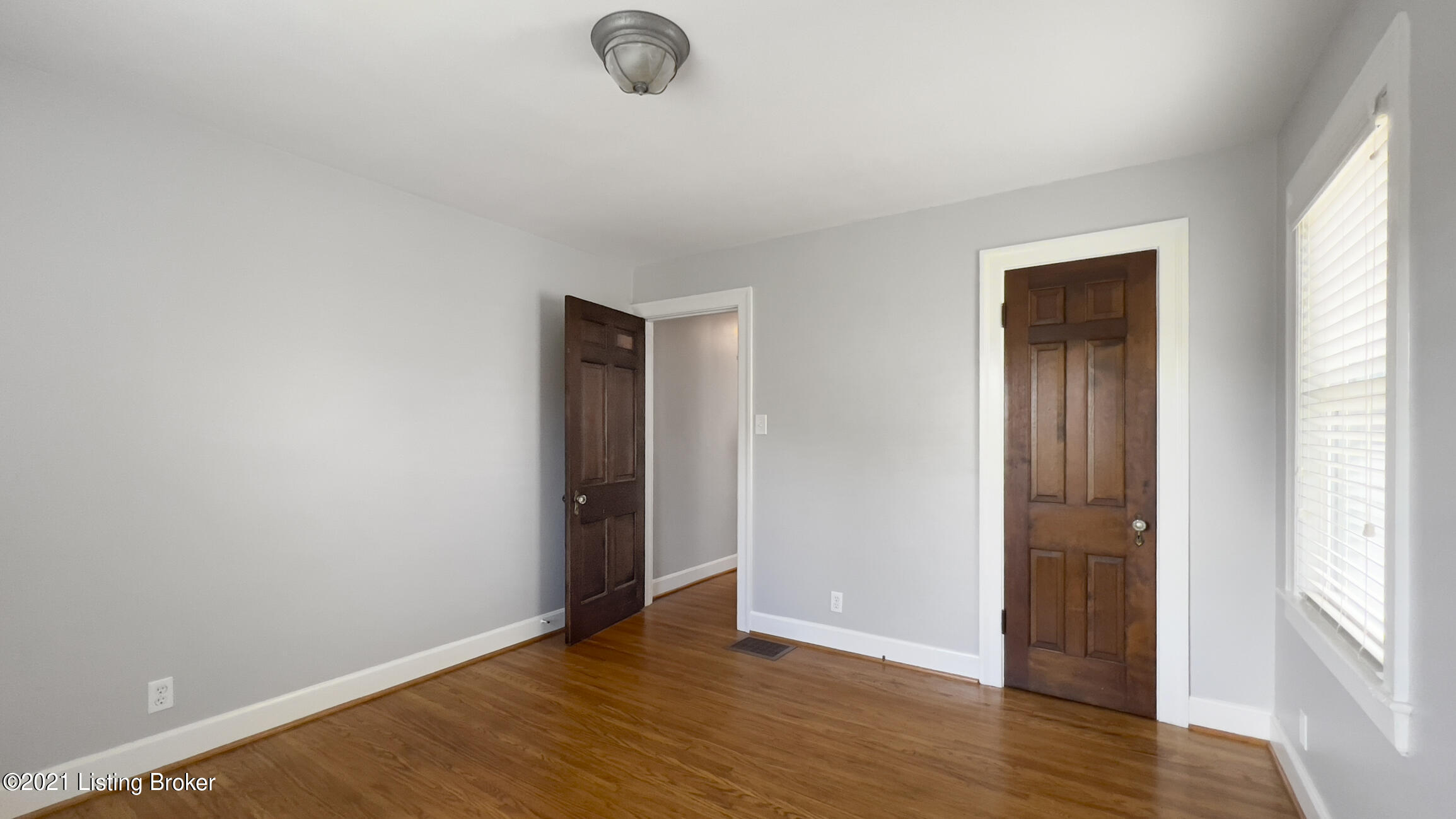 2213 Manchester Road Louisville, KY 40205 - Photo 32 of 52 2213 Manchester Rd-2027