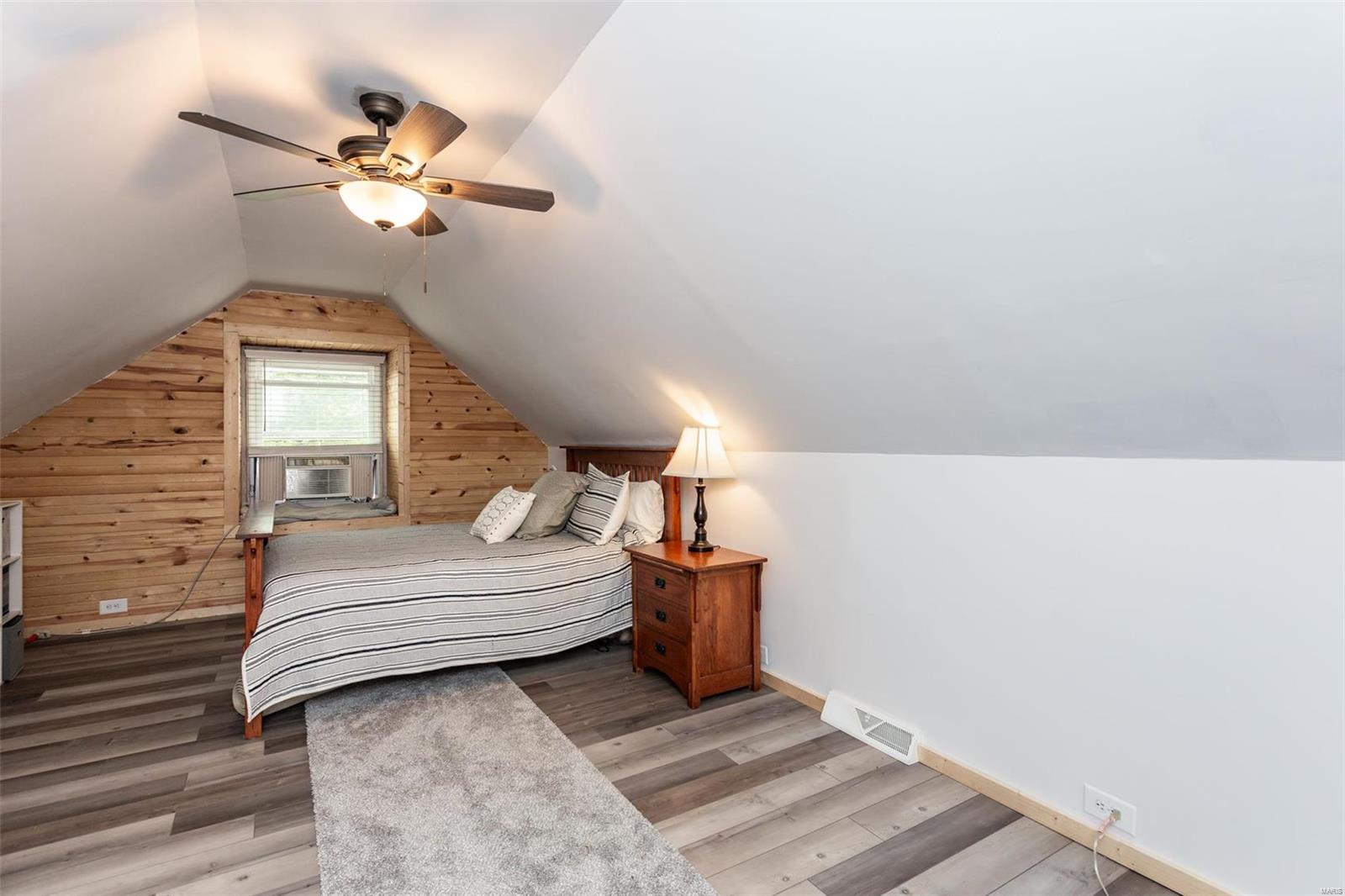 3992 Fosterburg Road Alton, IL 62002 - Photo 29 of 51