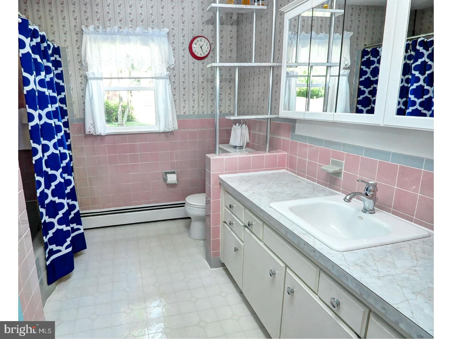 323 Ruth Road Harleysville, PA 19438 - Photo 18 of 25 Bathroom