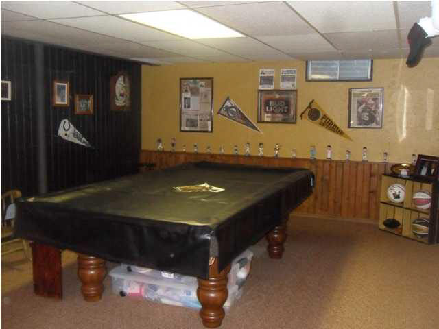 24 Sugarland Road Washington, IN 47501 - Photo 10 of 16 Gallery Image 10