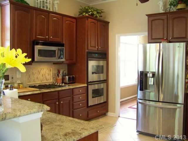 365 Garnet Court Fort Mill, SC 29708 - Photo 4 of 16