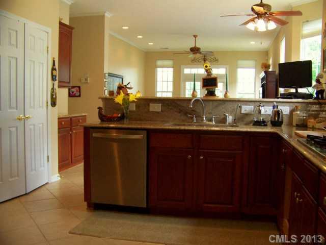 365 Garnet Court Fort Mill, SC 29708 - Photo 6 of 16
