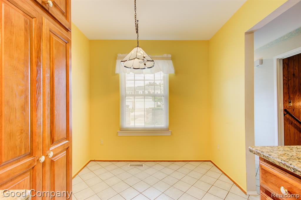 178 Manor Way Rochester Hills, MI 48309 - Photo 10 of 40