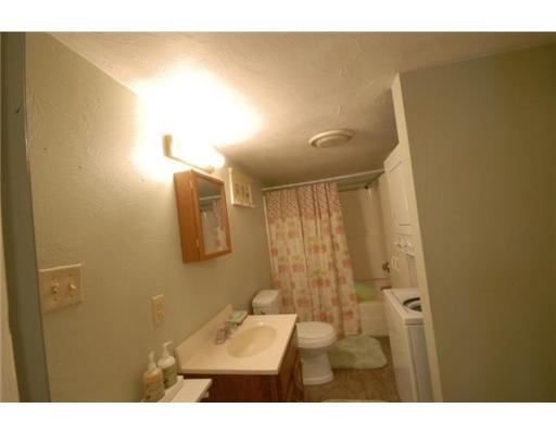 187 Ohiopyle Road Ohiopyle, PA 15470 - Photo 5 of 13 Full Bath.