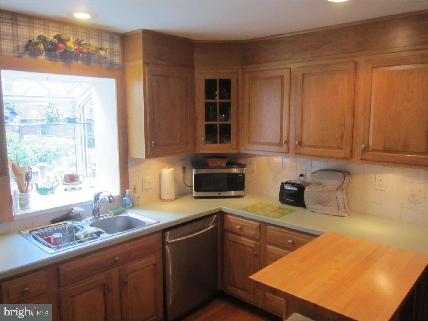 936 West Thatcher Road Quakertown, PA 18951 - Photo 12 of 24 Kitchen