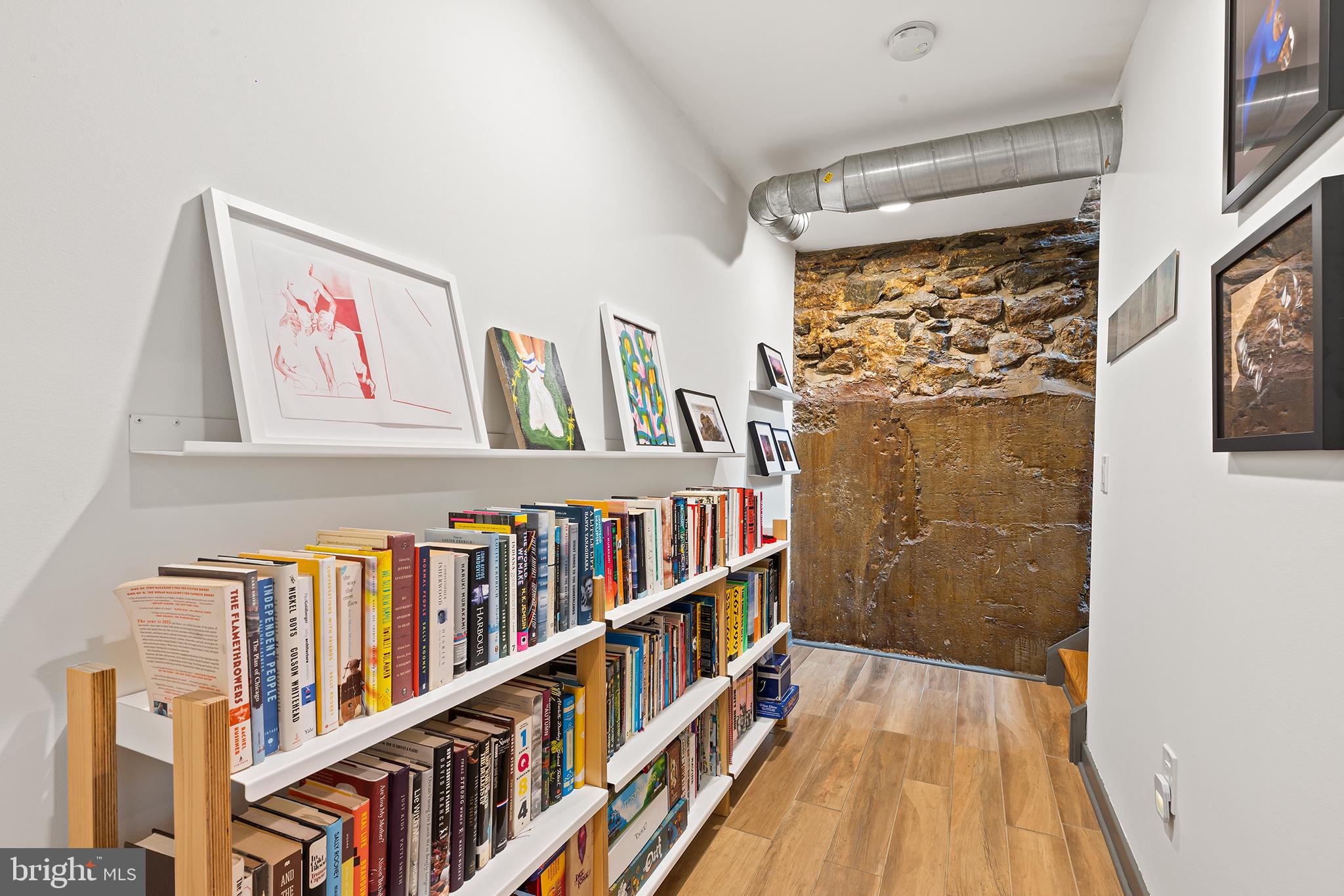 617 Reed Street, Unit 100 Philadelphia, PA 19147 - Photo 12 of 24