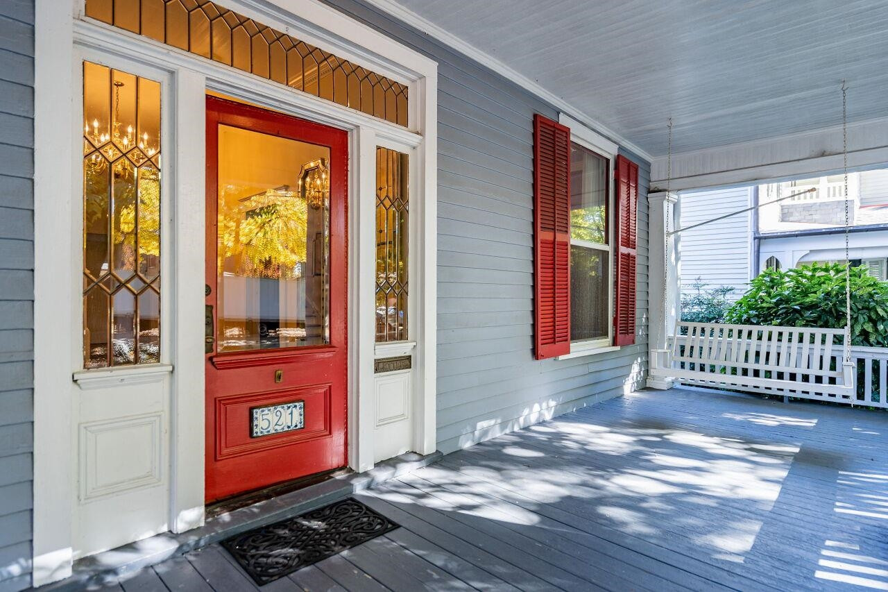 521 East Jones Street Raleigh, NC 27601 - Photo 3 of 29 "Life is Better on the Porch."