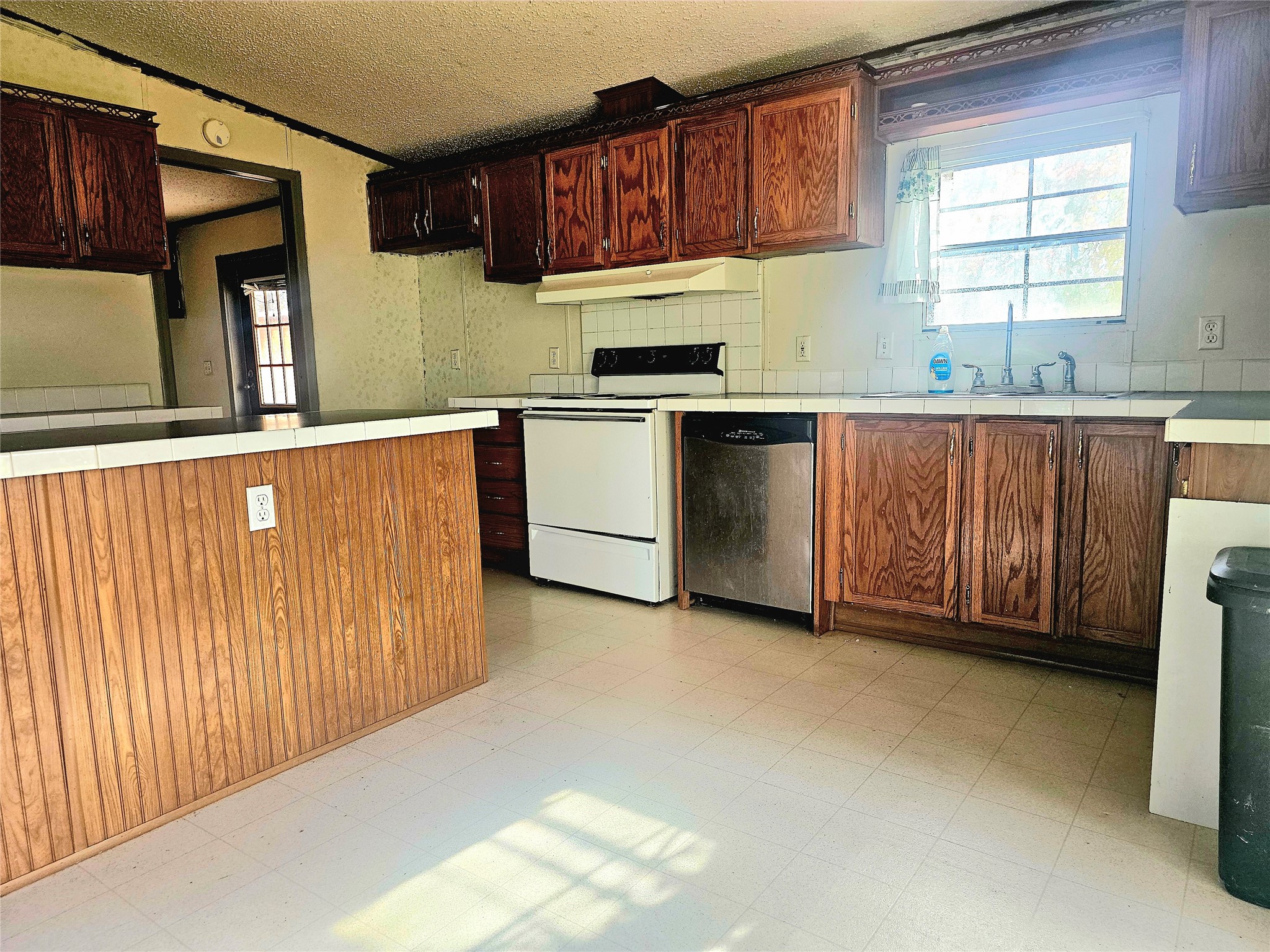 1348 County Road 239 Wharton, TX 77488 - Photo 13 of 26