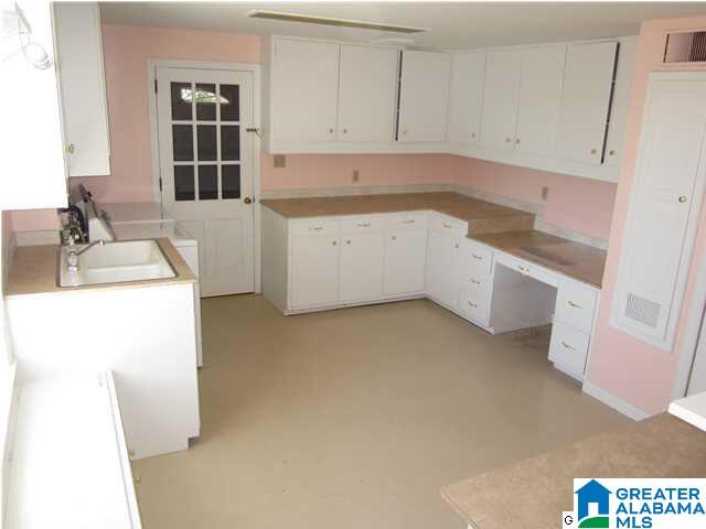 3629 Rockhill Road Birmingham, AL 35223 - Photo 20 of 32