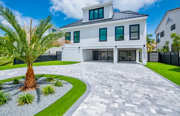$4,200,000 | 3 Evergreen Avenue, Key Haven, FL 33040