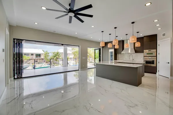 $4,200,000 | 3 Evergreen Avenue, Key Haven, FL 33040