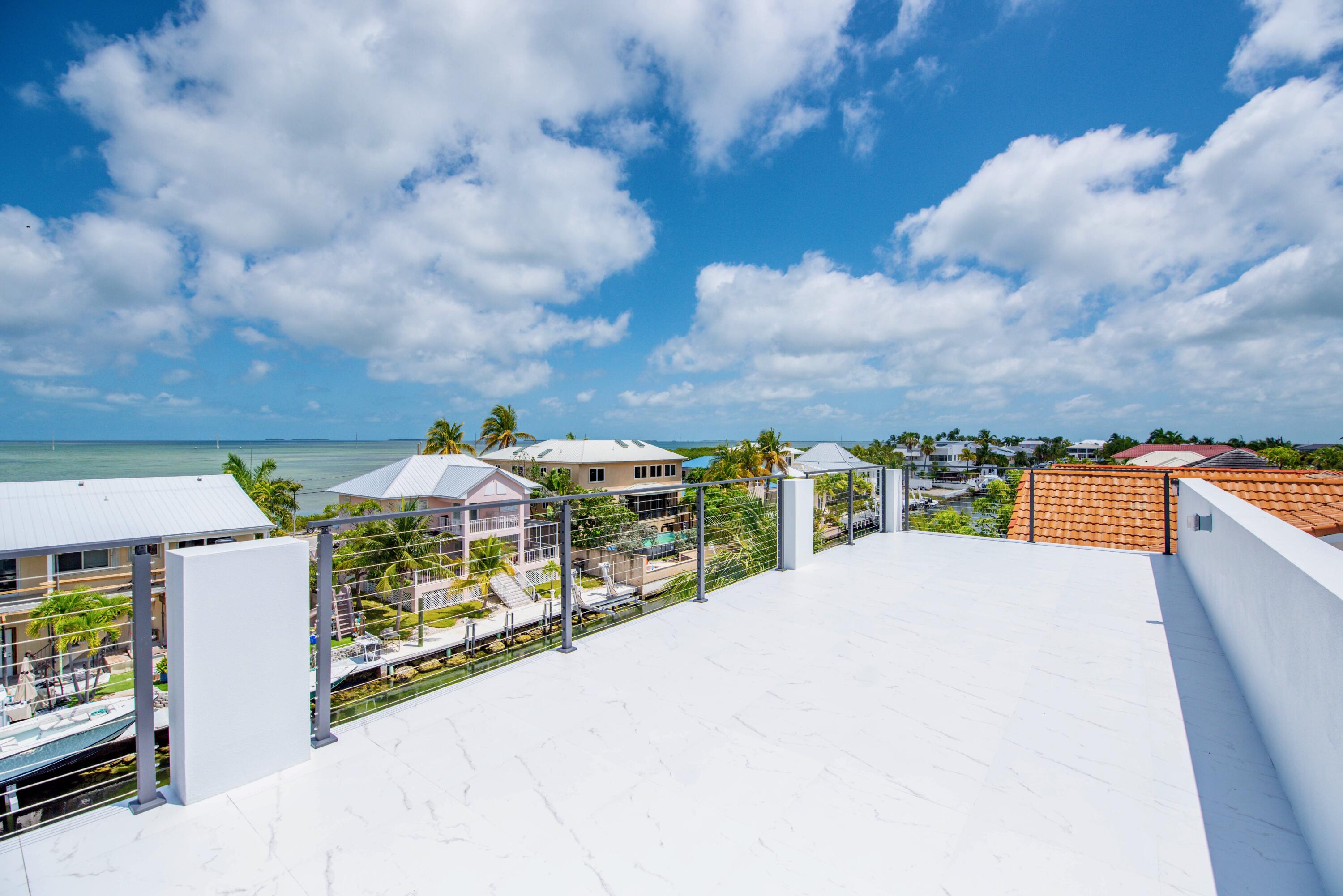 3 Evergreen Avenue Key Haven, FL 33040 - Photo 44 of 75 Rooftop deck