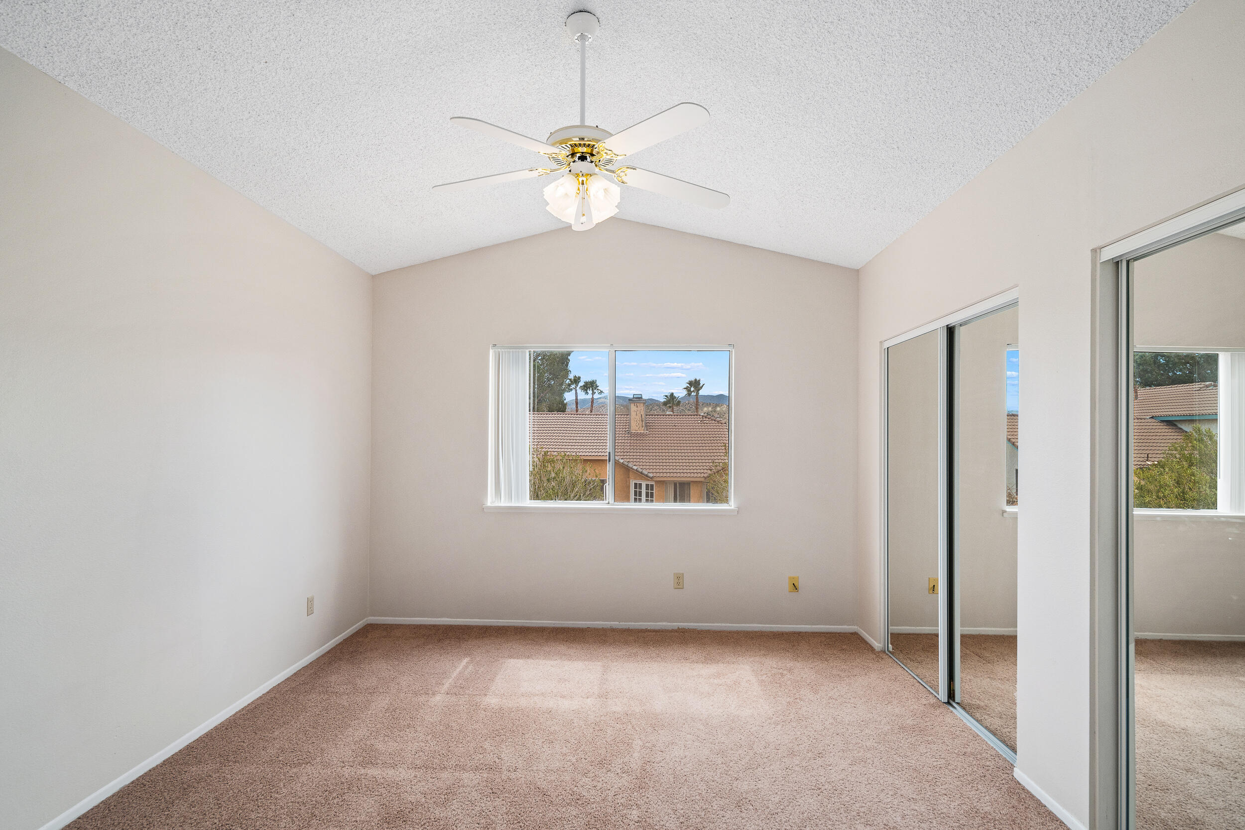 1318 Kings Road Palmdale, CA 93551 - Photo 17 of 36 Kings-17